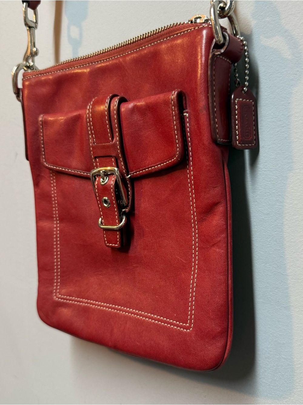 vintage - Coach - Red Leather Crossbody Bag with Front & back Pockets - Picture 3 of 12